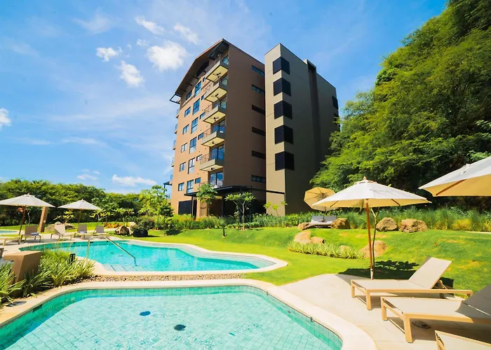 Naumi N451 | High Floor In Playas Del Coco + Club Sardinal (Guanacaste)