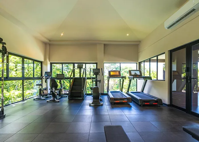 Сasa de vacaciones Naumi N451 | High Floor In Playas Del Coco + Club